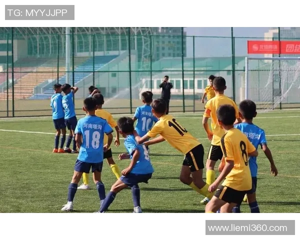 假扮足球明星挑战自我体验赛揭开球场背后的真实与梦想 假扮足球明星挑战自我体验赛揭开球场背后的真实与梦想